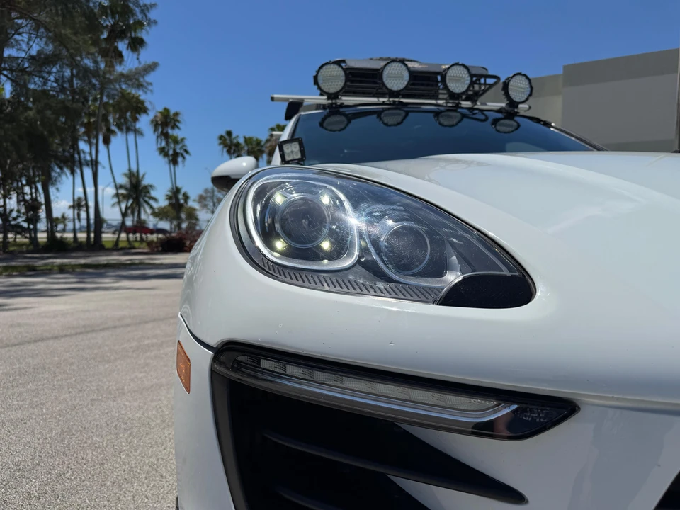 2015 Porsche Macan S - Image 17 of 31