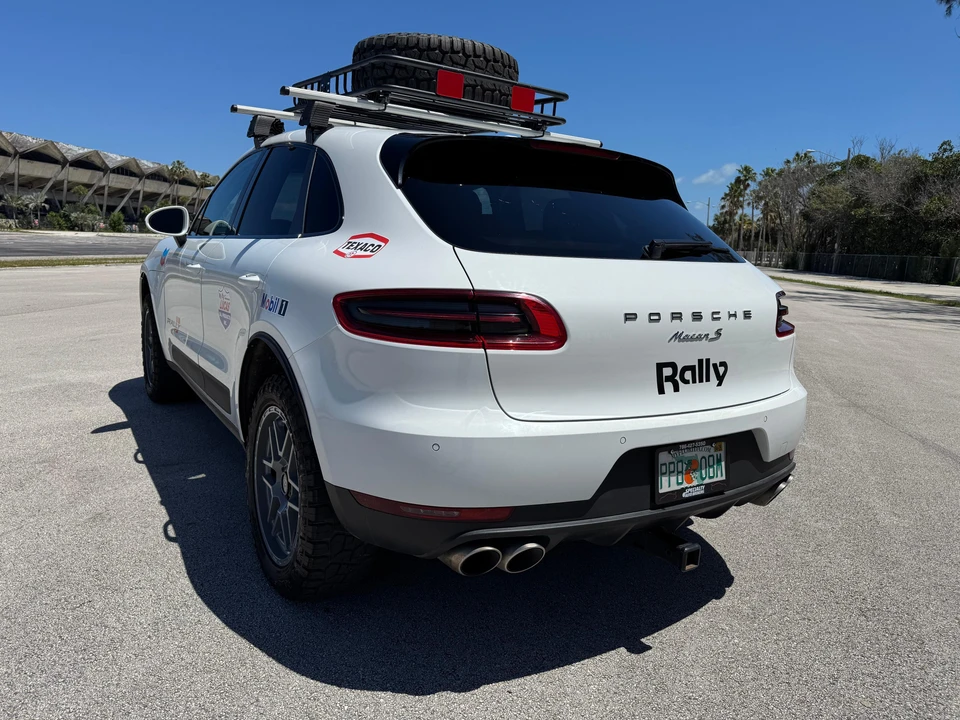 2015 Porsche Macan S - Image 10 of 31