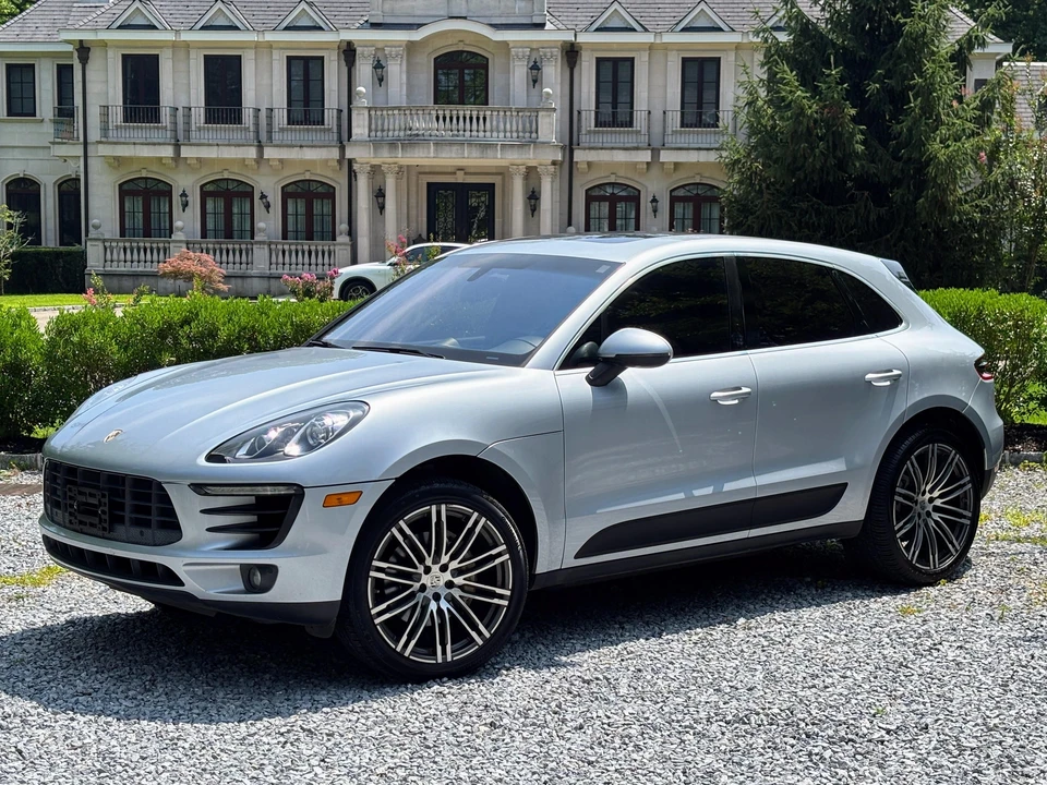 2015 Porsche Macan S - Image 12 of 31