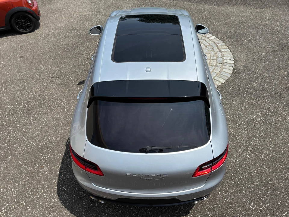 2015 Porsche Macan S - Image 20 of 31