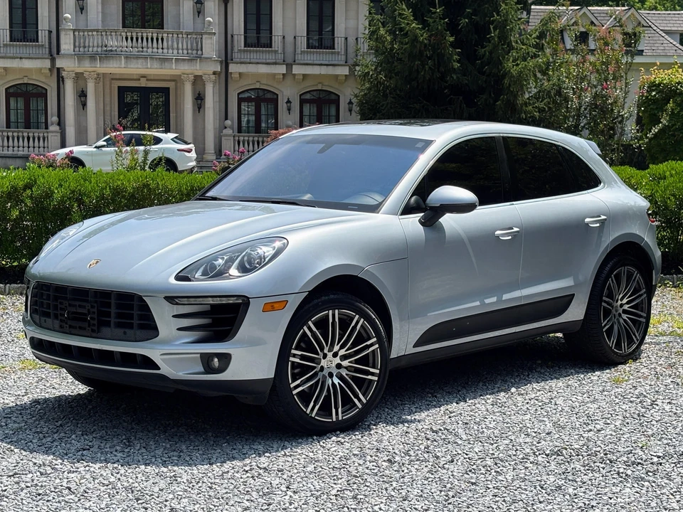 2015 Porsche Macan S - Image 9 of 31