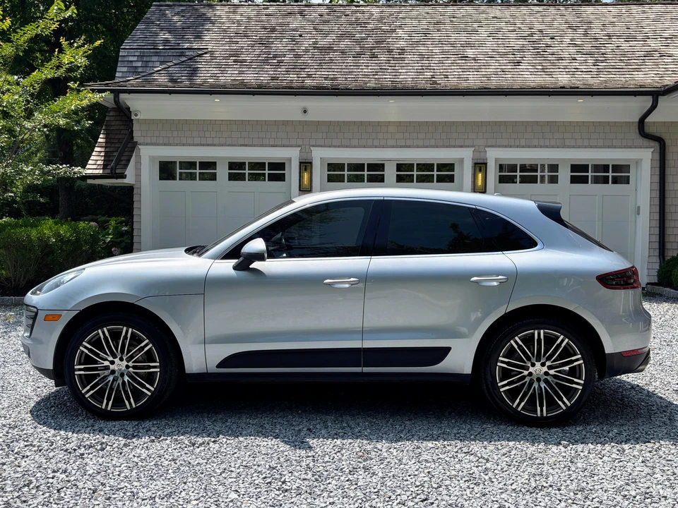 2015 Porsche Macan S - Image 16 of 31