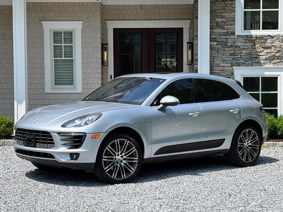 2015 Porsche Macan S - Image 14 of 31