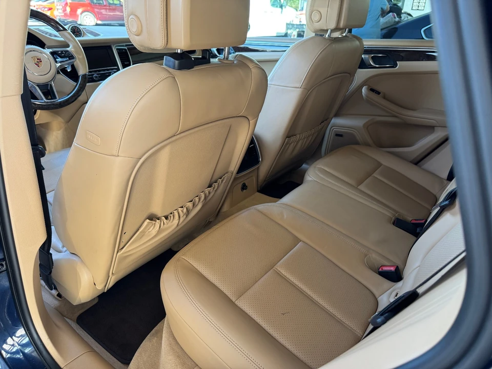 2015 Porsche Macan S - Image 24 of 30