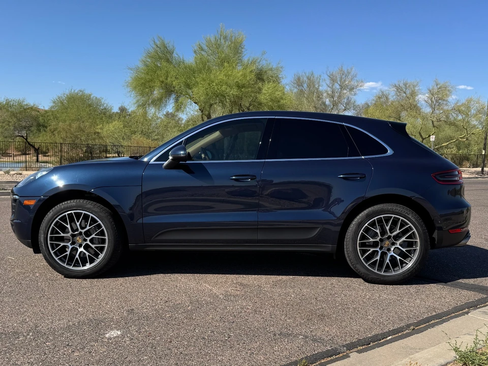 2015 Porsche Macan S - Image 2 of 30