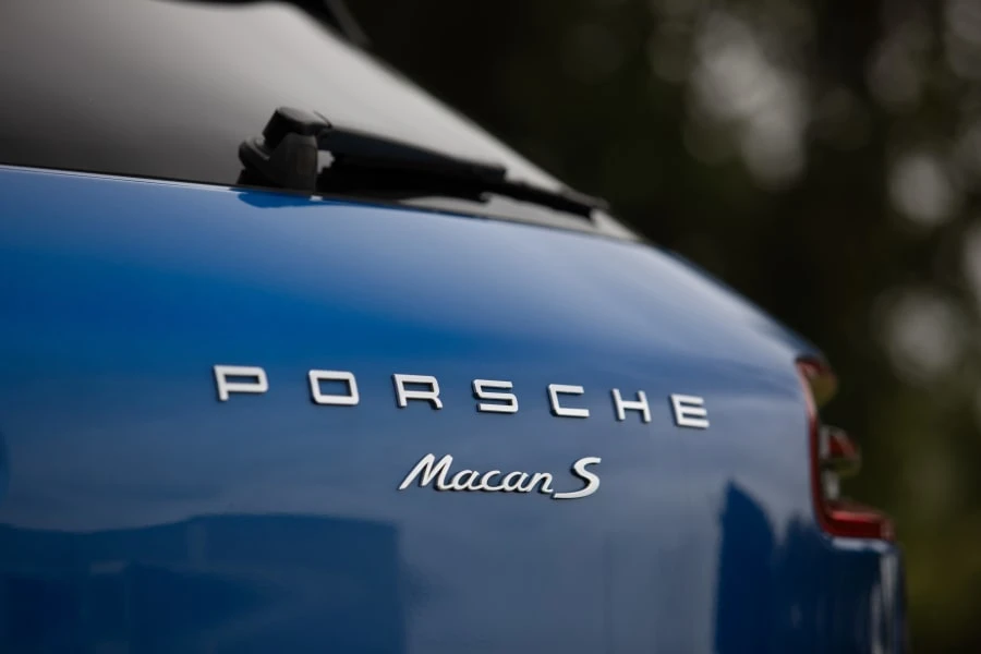 2015 Porsche Macan S - Image 16 of 30