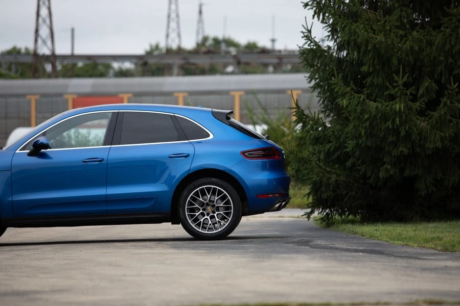 2015 Porsche Macan S - Image 13 of 30