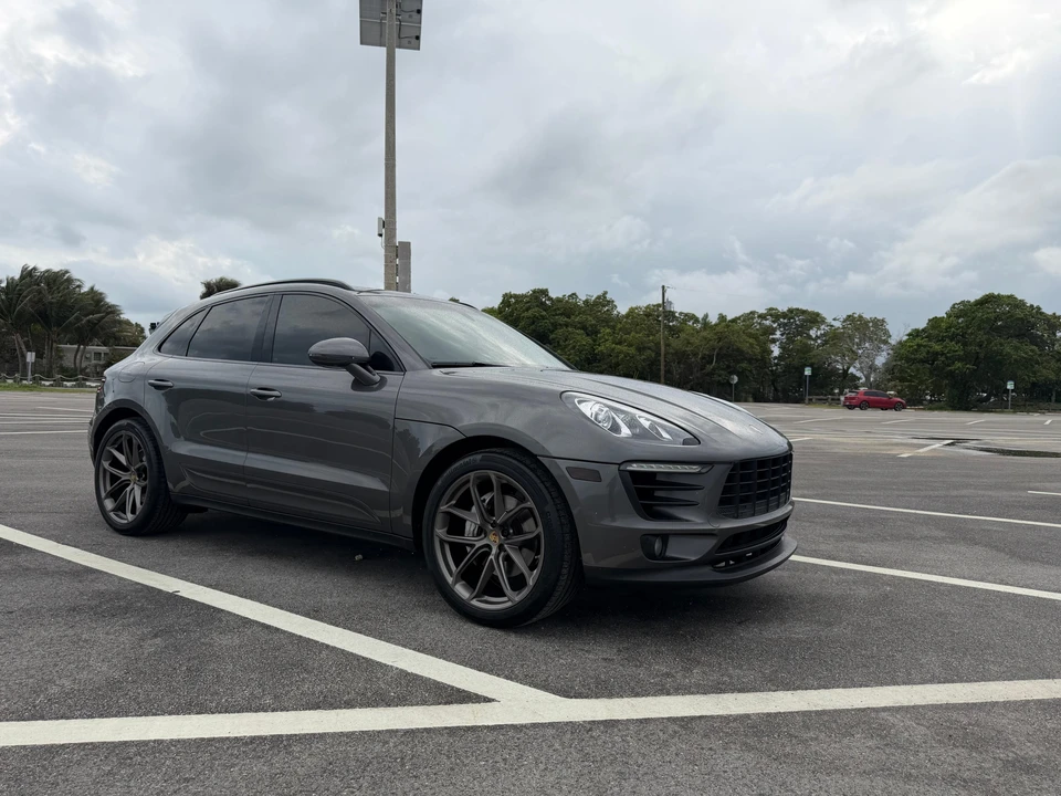 2015 Porsche Macan S - Image 19 of 31