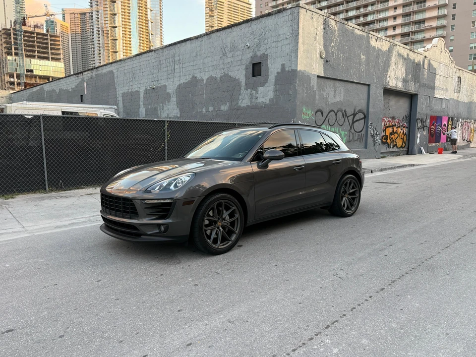 2015 Porsche Macan S - Image 10 of 31