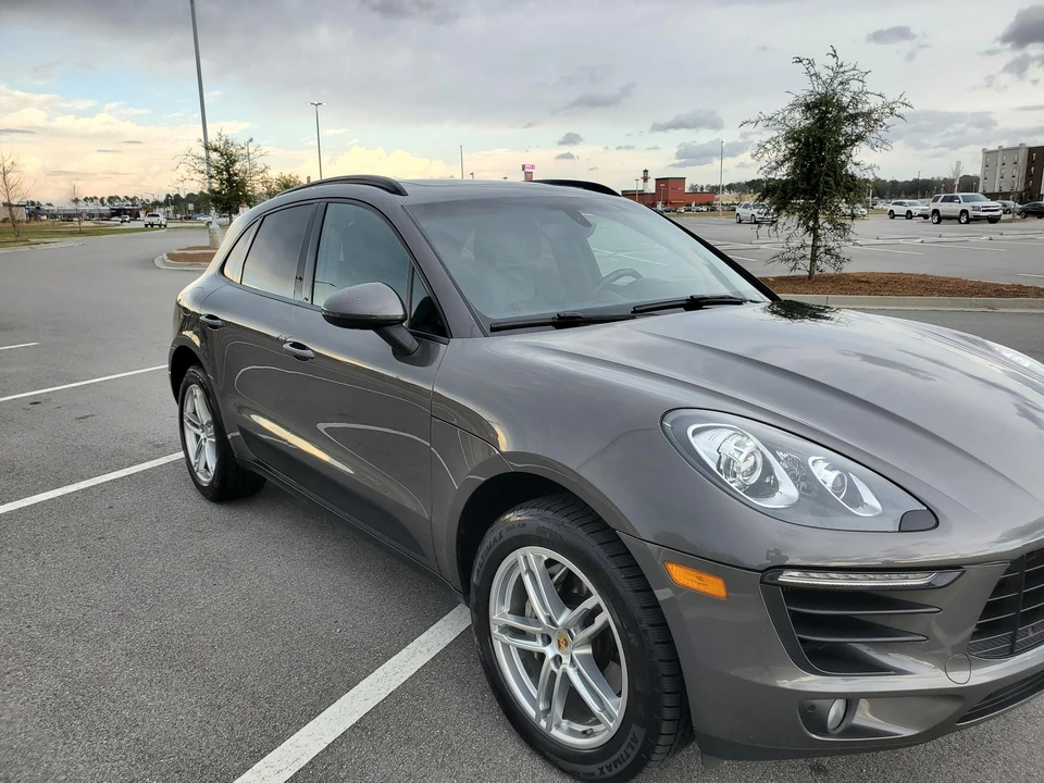 2015 Porsche Macan S - Image 16 of 31