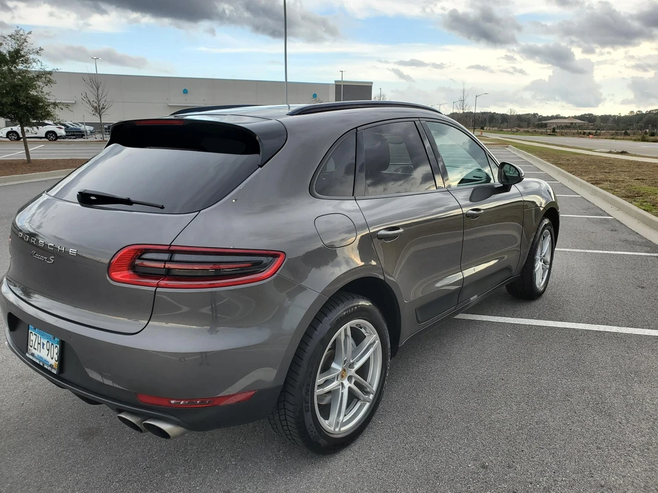 2015 Porsche Macan S - Image 11 of 31