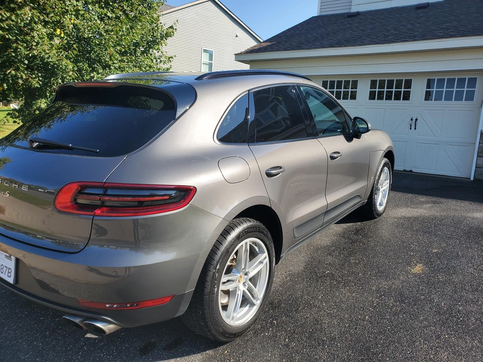 2015 Porsche Macan S - Image 28 of 31