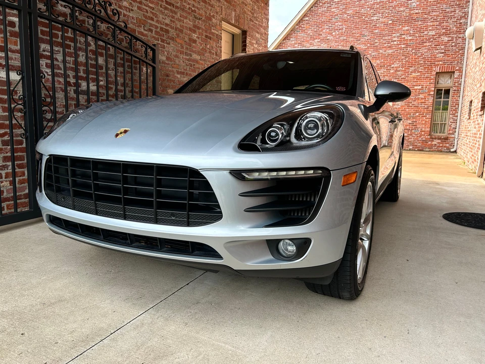 2015 Porsche Macan S - Image 16 of 31