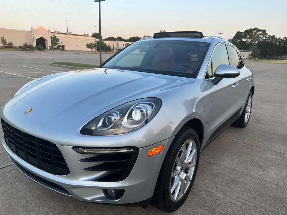 2015 Porsche Macan S - Image 22 of 31