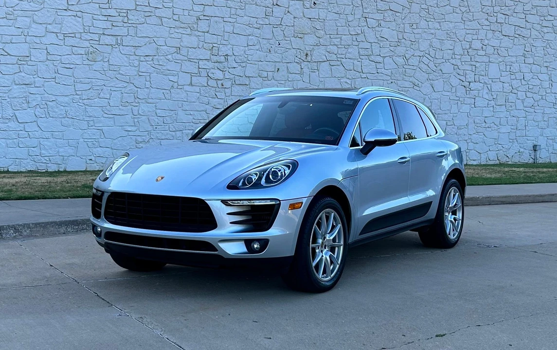 2015 Porsche Macan S - Image 24 of 31