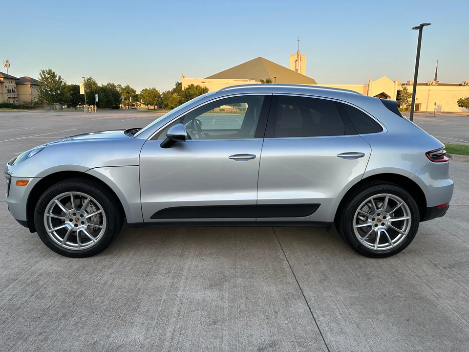 2015 Porsche Macan S - Image 29 of 31