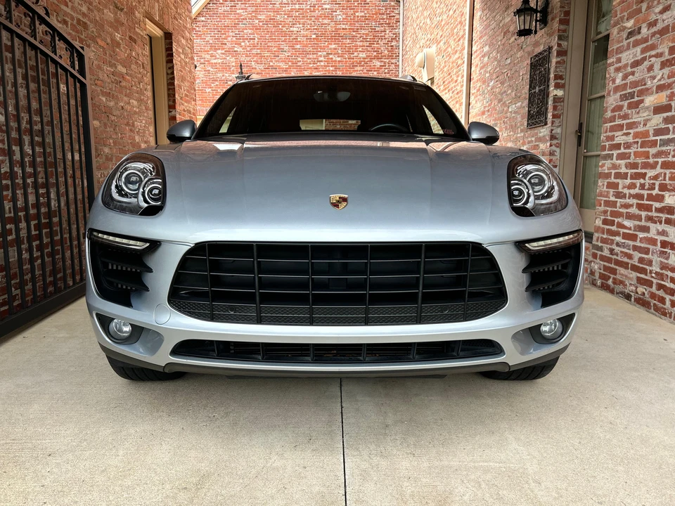 2015 Porsche Macan S - Image 10 of 31
