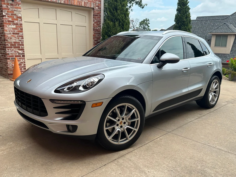 2015 Porsche Macan S - Image 26 of 31
