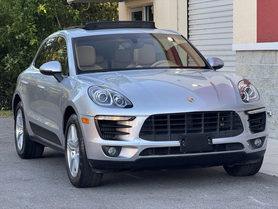 2015 Porsche Macan S - Image 9 of 31
