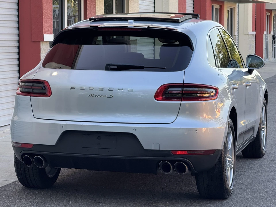 2015 Porsche Macan S - Image 16 of 31