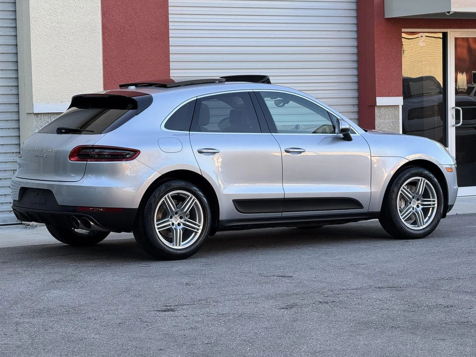 2015 Porsche Macan S - Image 13 of 31