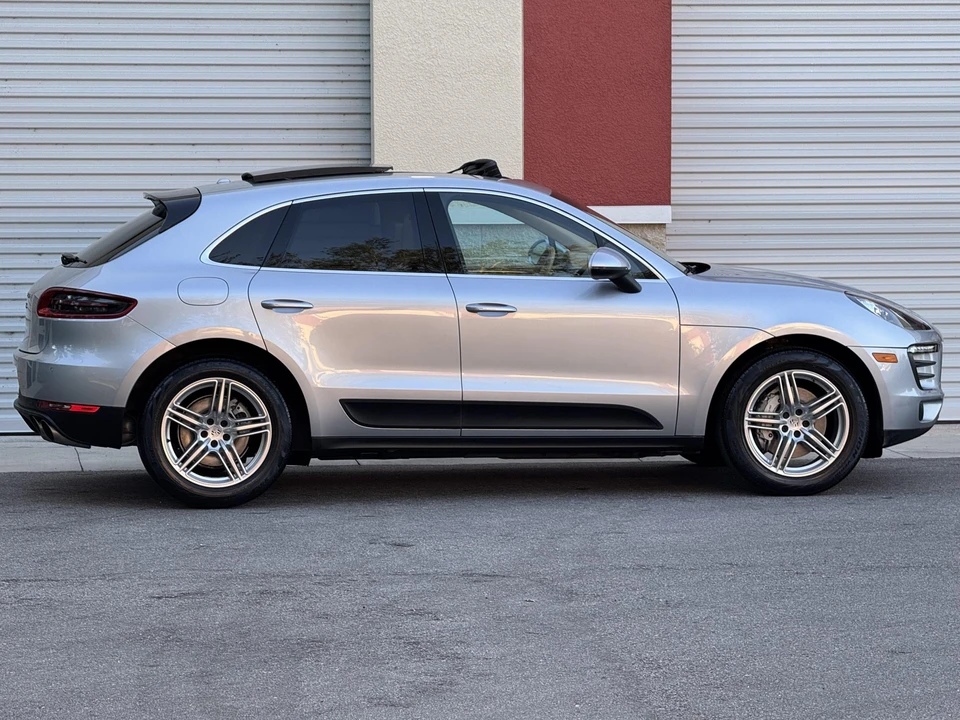 2015 Porsche Macan S - Image 11 of 31