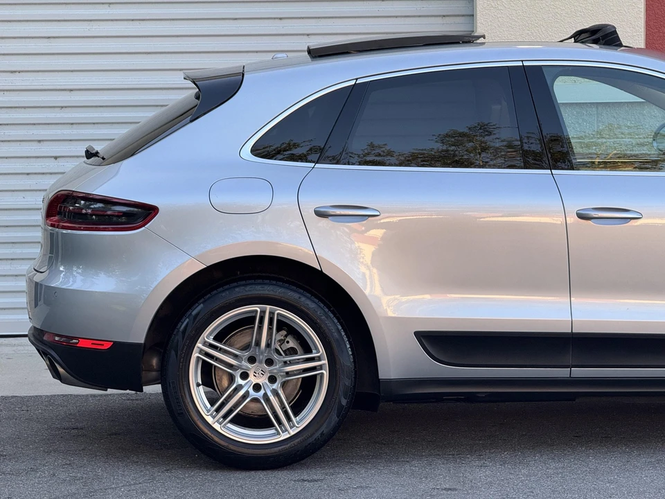 2015 Porsche Macan S - Image 30 of 31