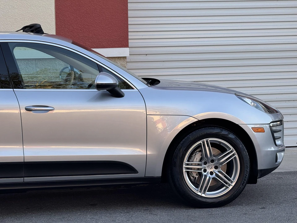 2015 Porsche Macan S - Image 23 of 31