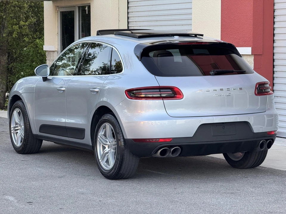 2015 Porsche Macan S - Image 19 of 31