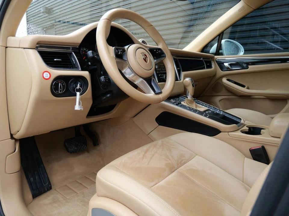 2015 Porsche Macan S - Image 4 of 5