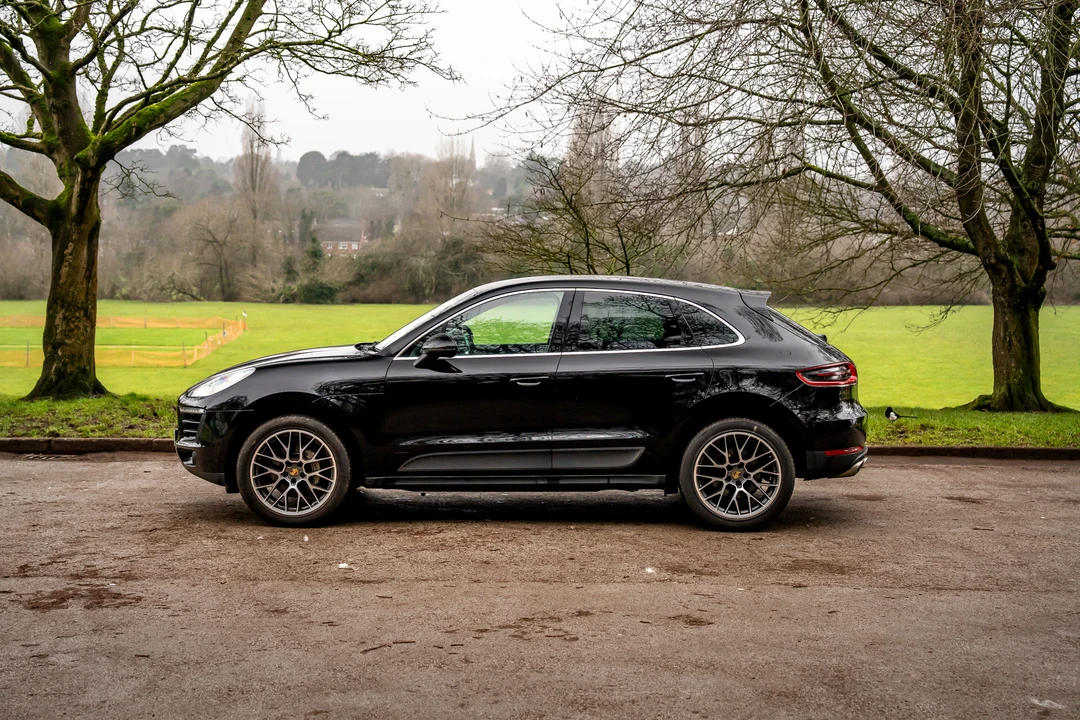 2015 Porsche Macan S - Image 8 of 31