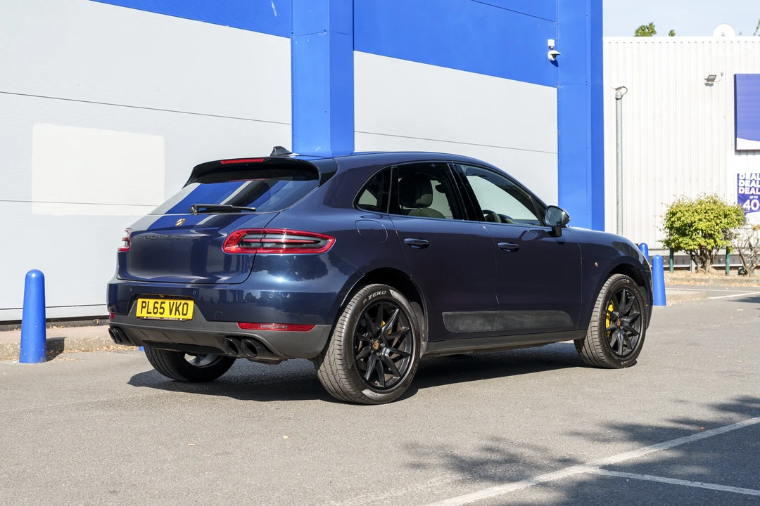 2015 Porsche Macan S - Image 5 of 31