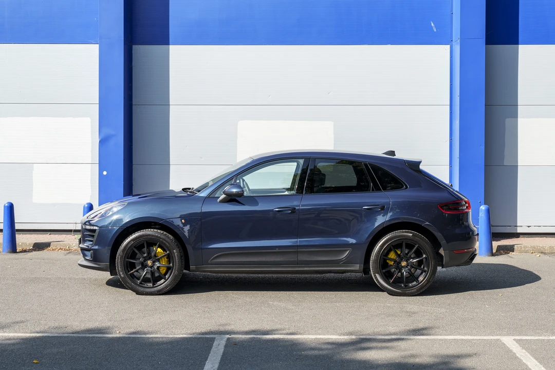 2015 Porsche Macan S - Image 8 of 31