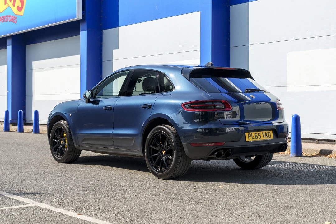 2015 Porsche Macan S - Image 7 of 31