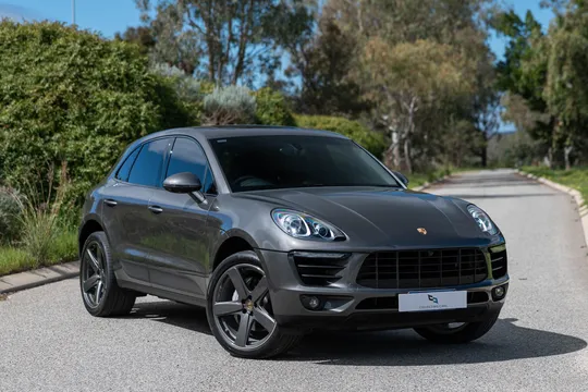 2015 Porsche Macan S