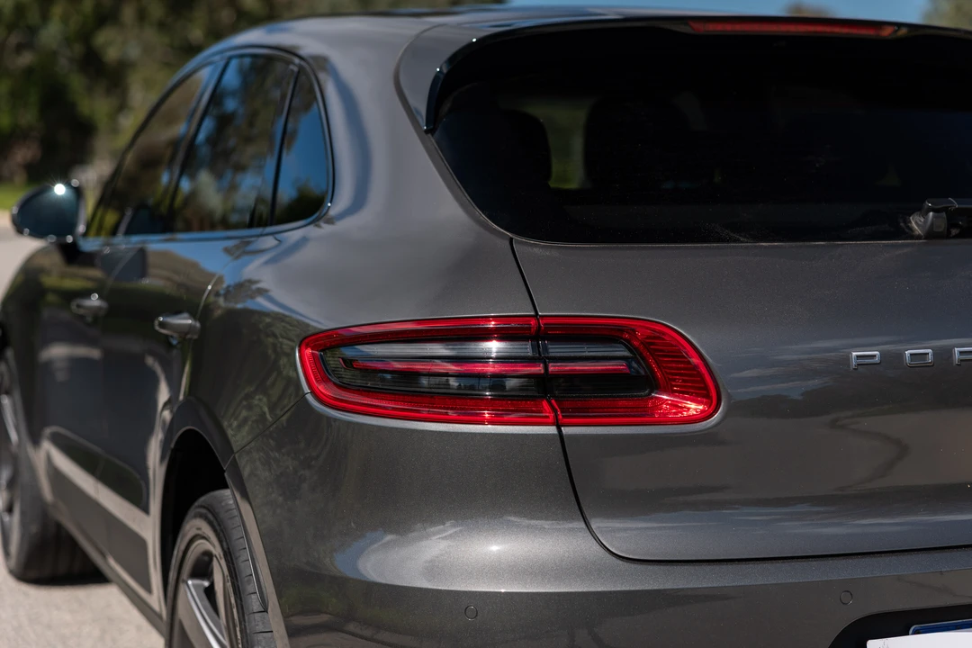 2015 Porsche Macan S - Image 27 of 31