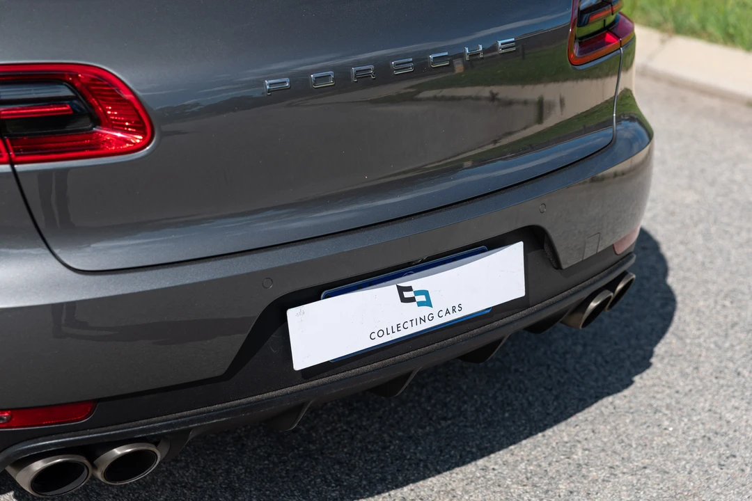2015 Porsche Macan S - Image 11 of 31