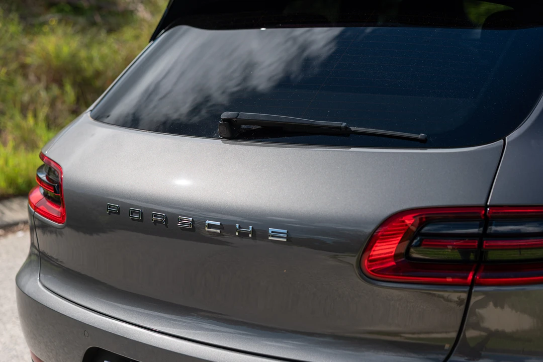 2015 Porsche Macan S - Image 12 of 31