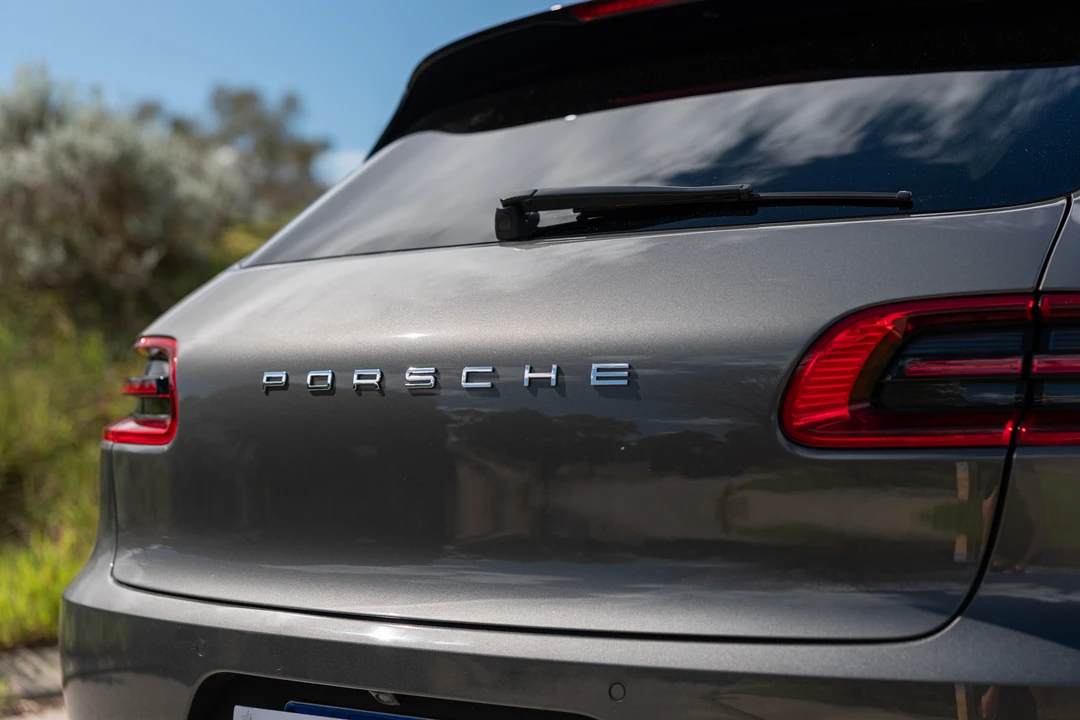 2015 Porsche Macan S - Image 13 of 31