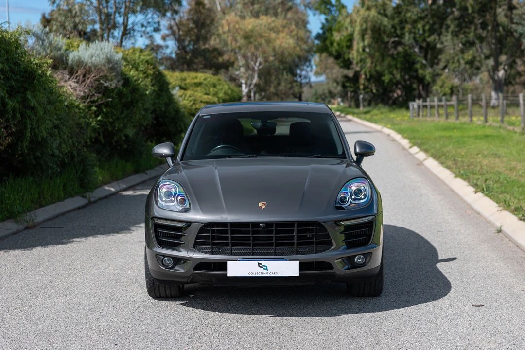 2015 Porsche Macan S - Image 10 of 31