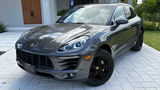 2015 Porsche Macan S