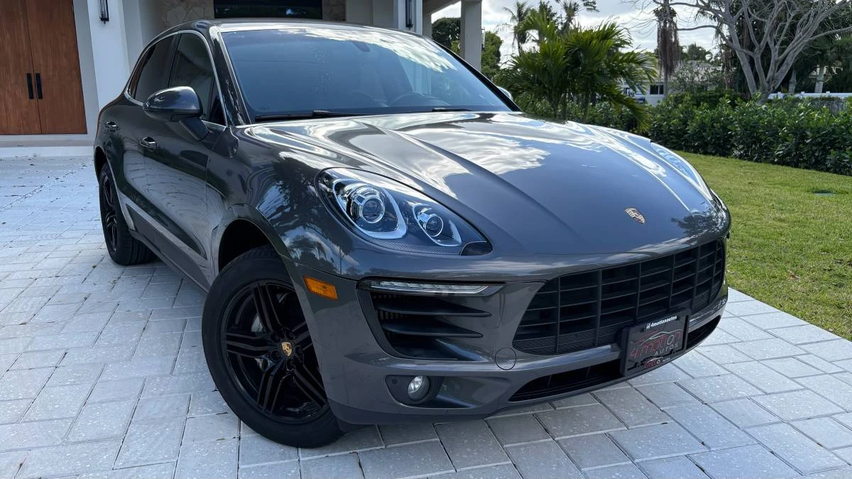 2015 Porsche Macan S - Image 2 of 15