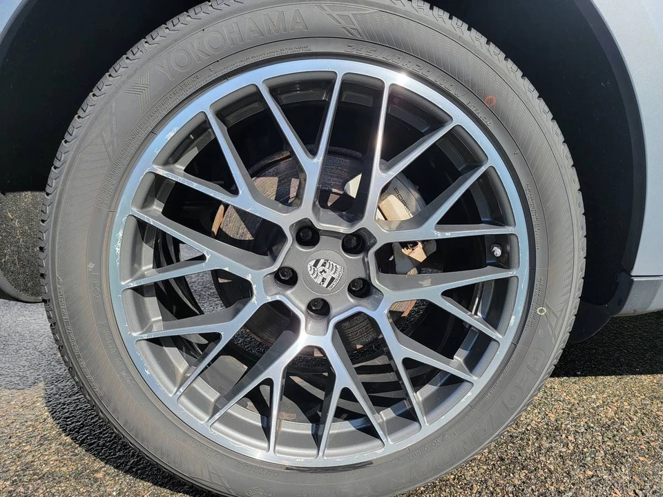 2015 Porsche Macan S - Image 10 of 24