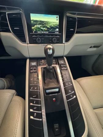 2015 Porsche Macan S - Image 7 of 8