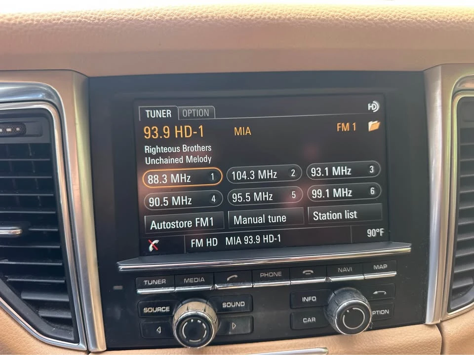 2015 Porsche Macan S - Image 15 of 15