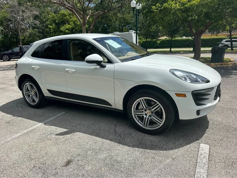 2015 Porsche Macan S - Image 3 of 15