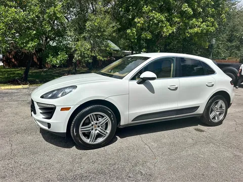 2015 Porsche Macan Sport Utility 4D