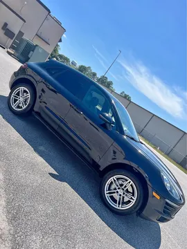 2015 Porsche Macan Sport Utility 4D