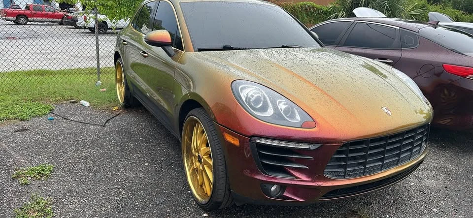 2015 Porsche Macan - Image 2 of 6
