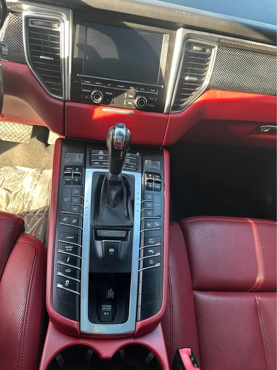 2015 Porsche Macan S - Image 6 of 16